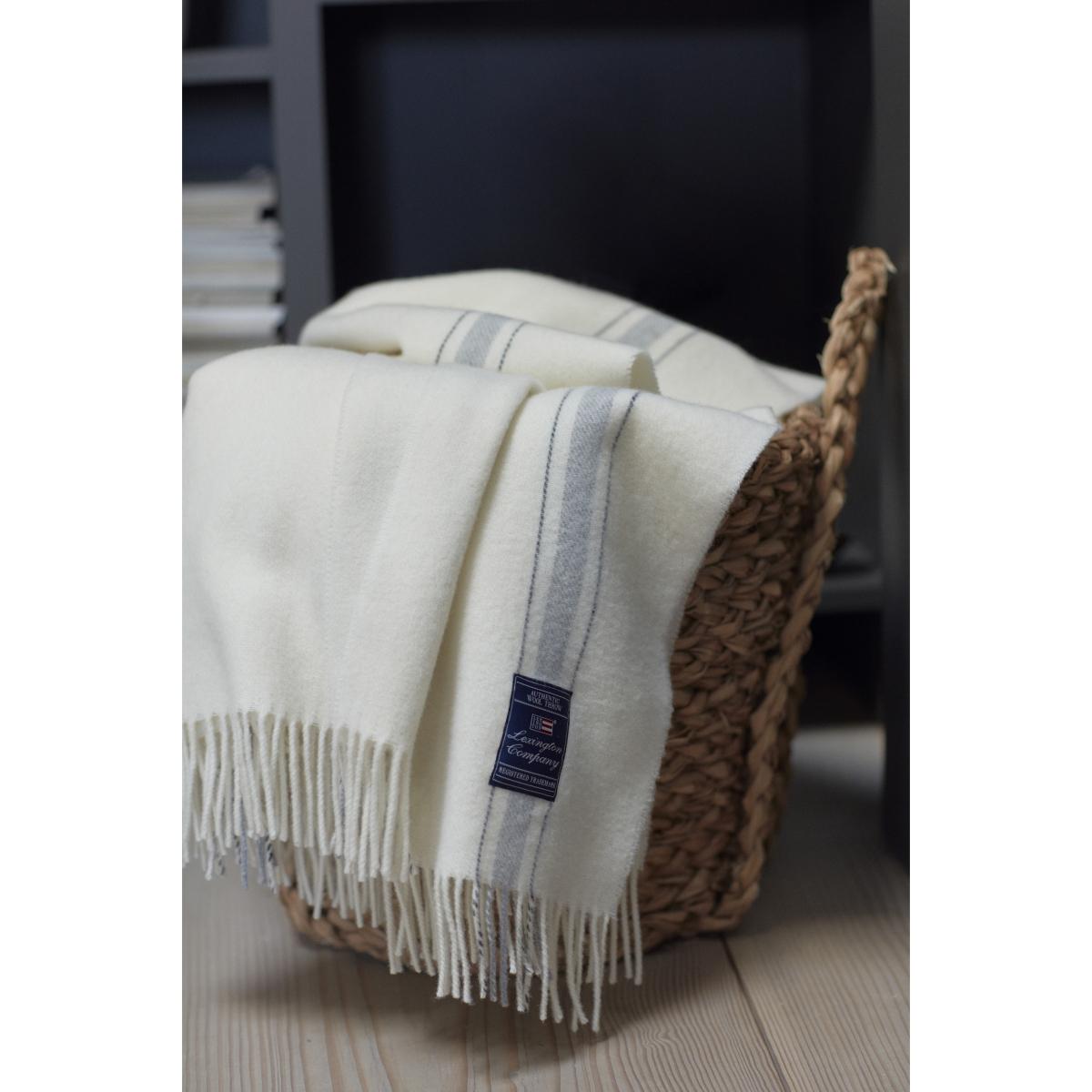 Lexington Striped recycled wool throw 130x170 cm Offwhite-grey – image 4