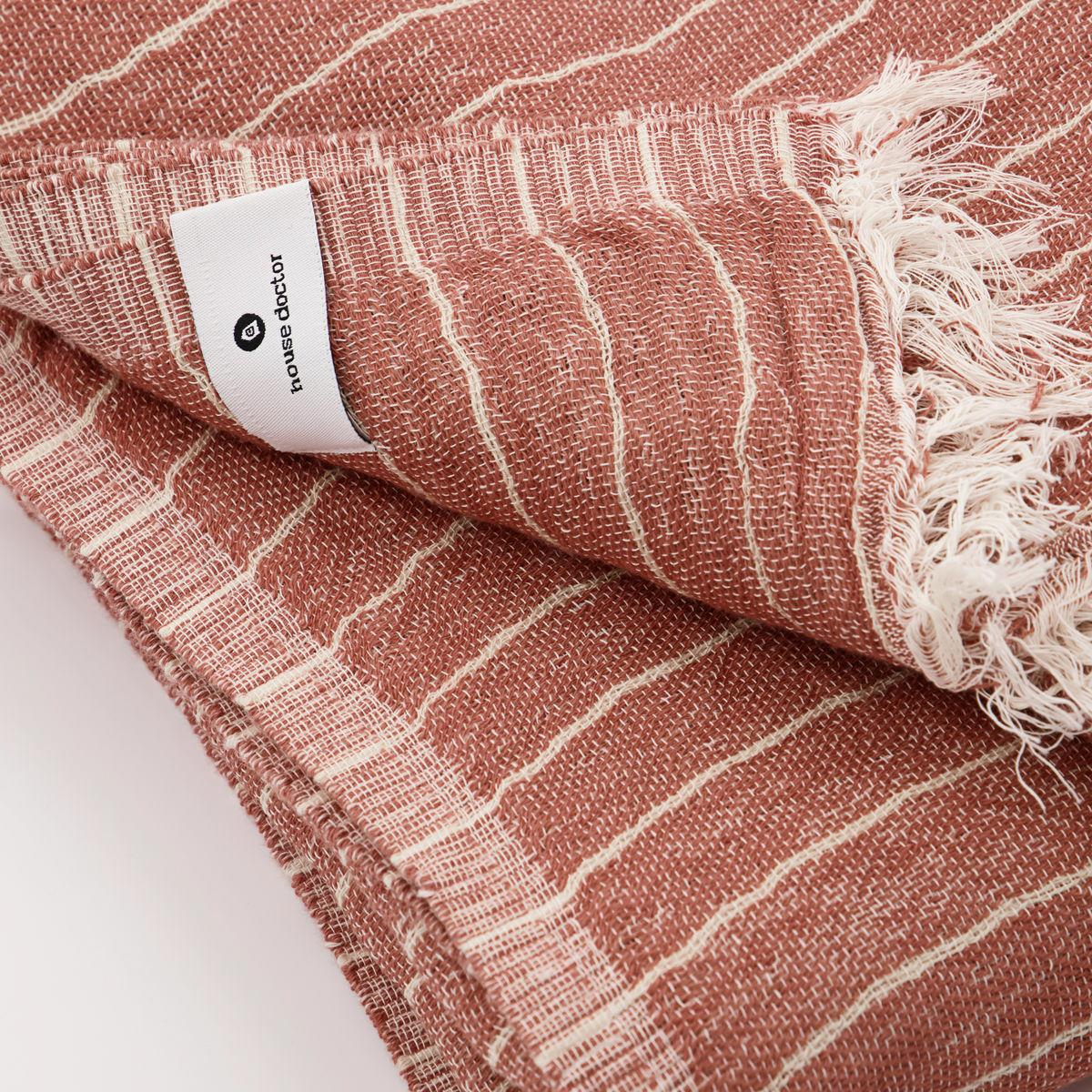 House Doctor Alice stripe throw 140x200 cm Dusty berry – image 2