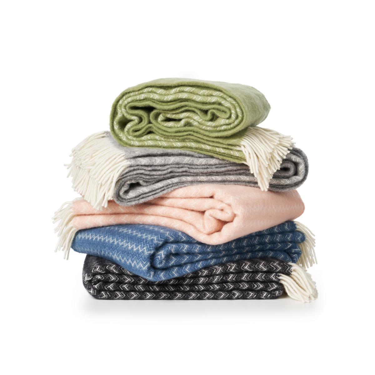 Summit wool throw 130x200 cm Green – image 2