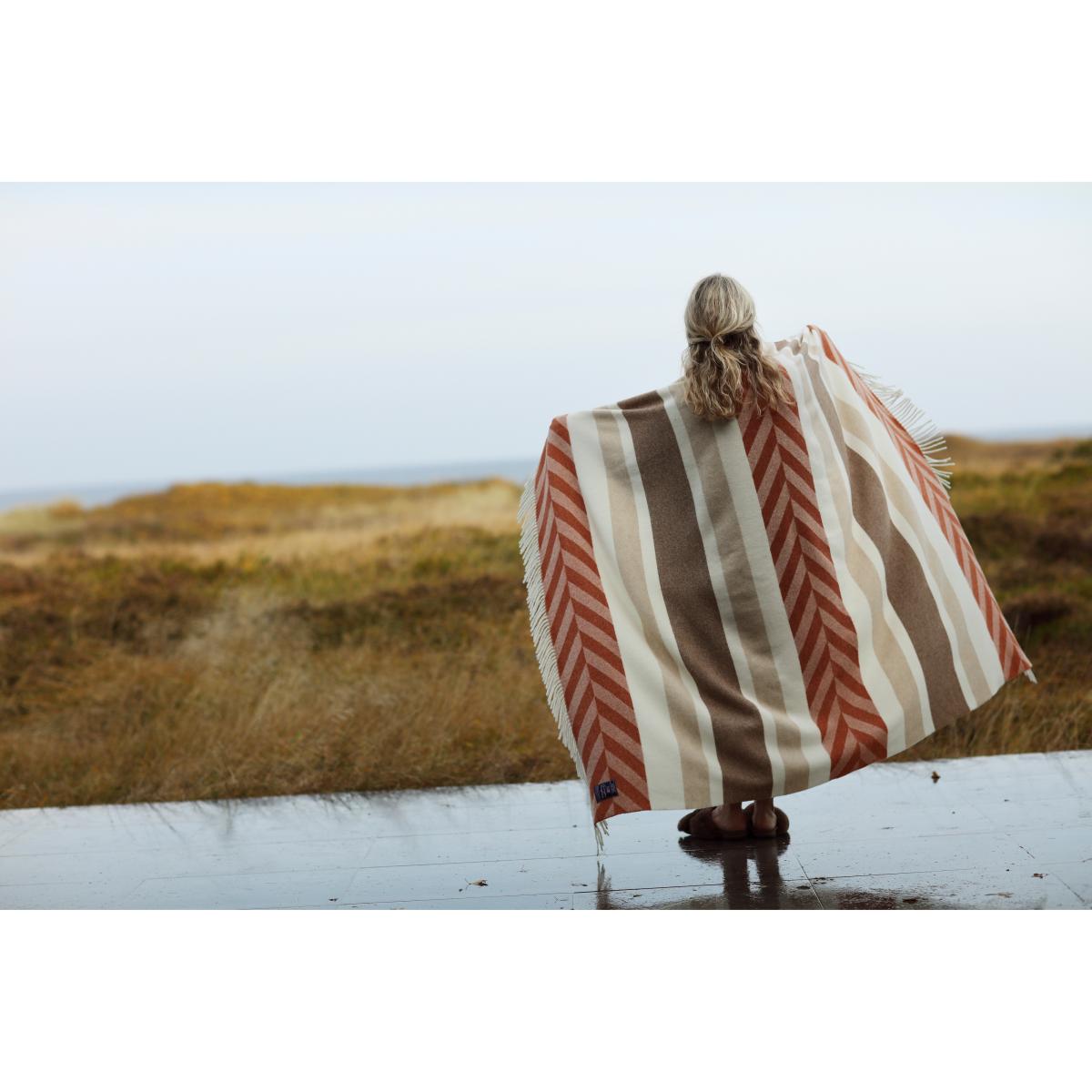Lexington Herringbone Striped Recycled Wool throw 130x170 cm Copper-brown – image 7