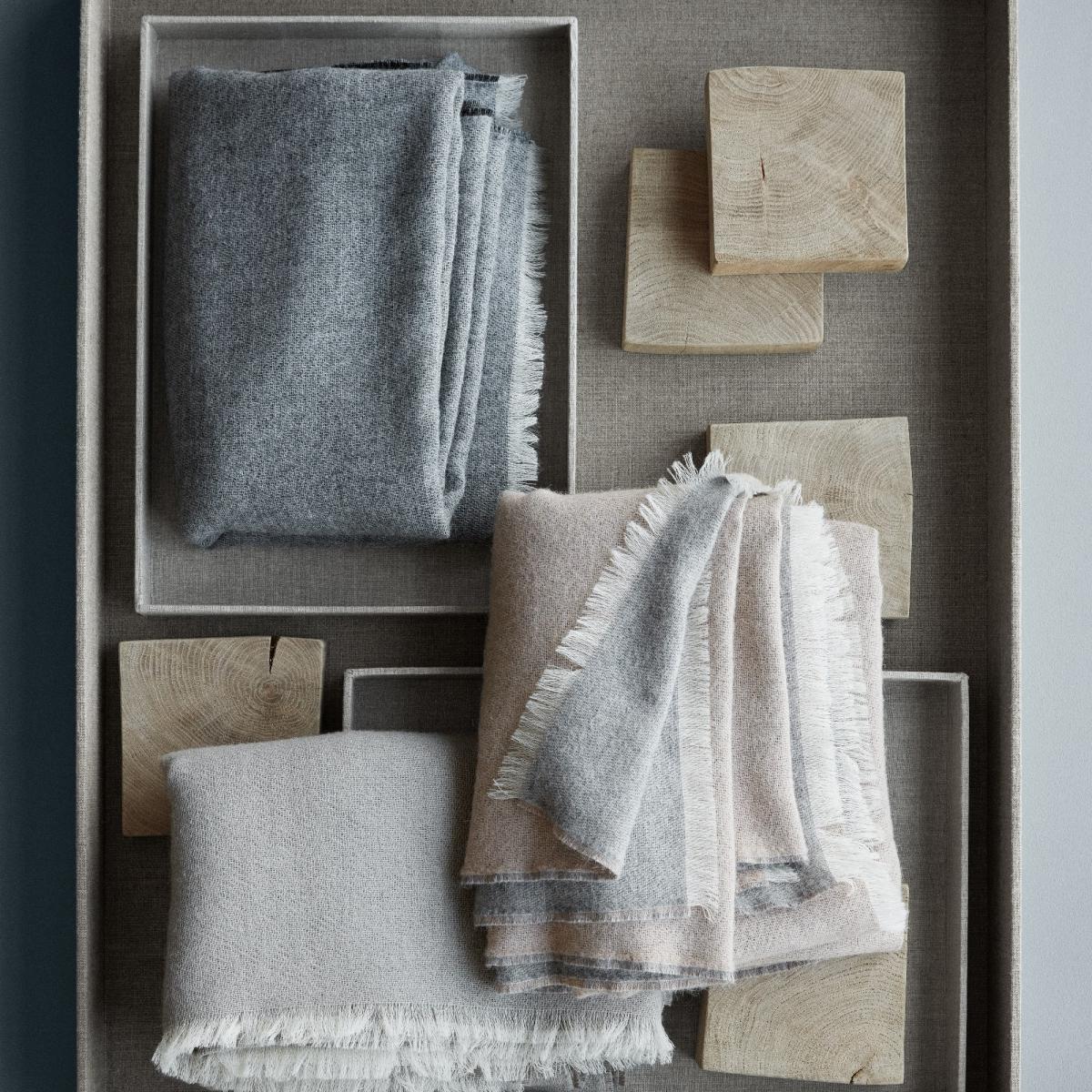 Venice throw White-latte – image 2