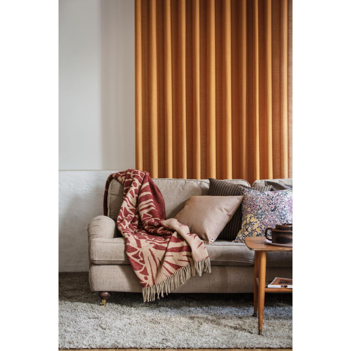 Almedahls Kotteri throw 130x170 cm Wine red-beige – image 6