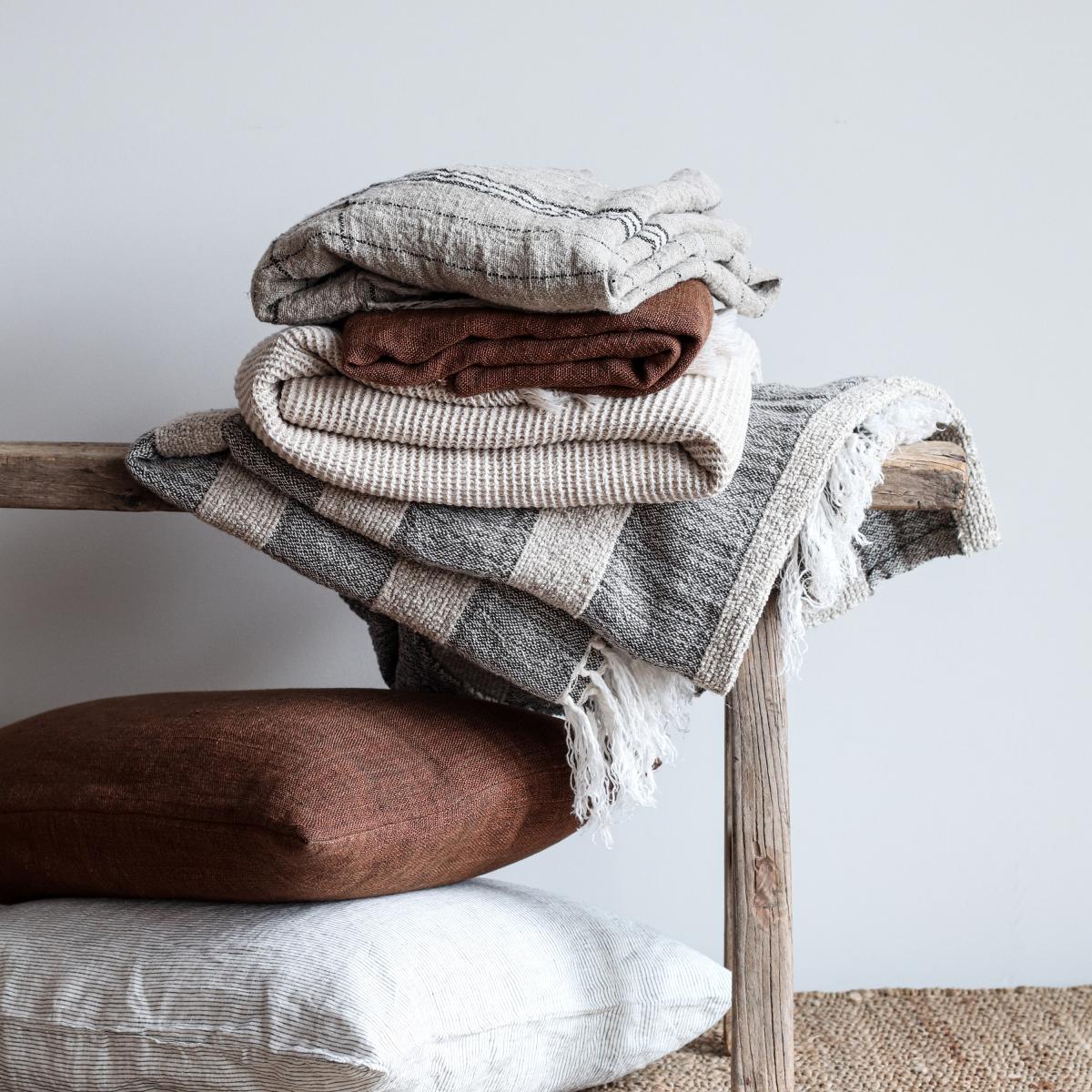 Mauro throw 130x170 cm grey-white – image 2