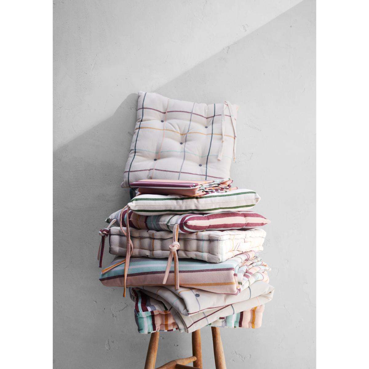 Outdoor Check quilted throw 130x180 Multi – image 4