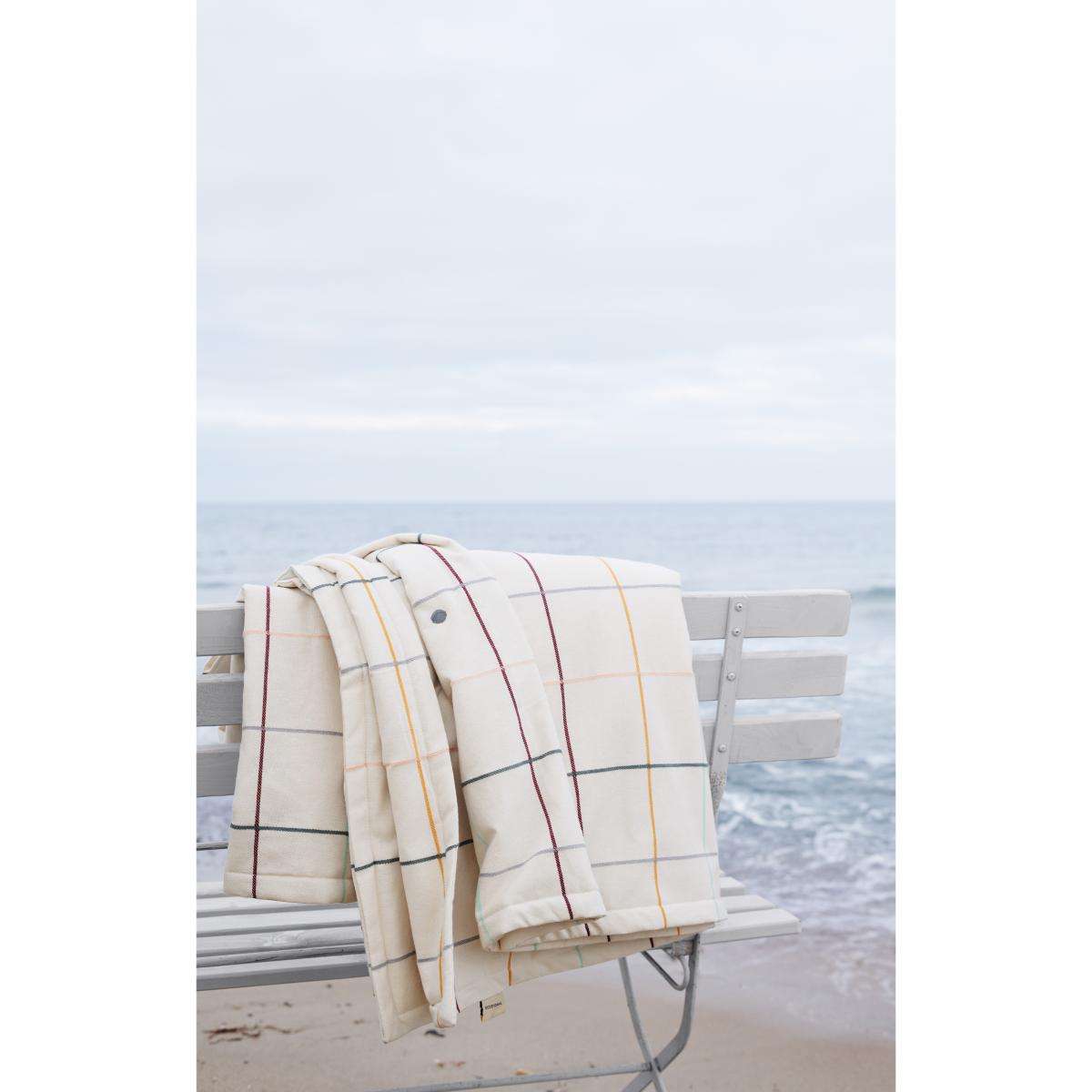 Outdoor Check quilted throw 130x180 Multi – image 5