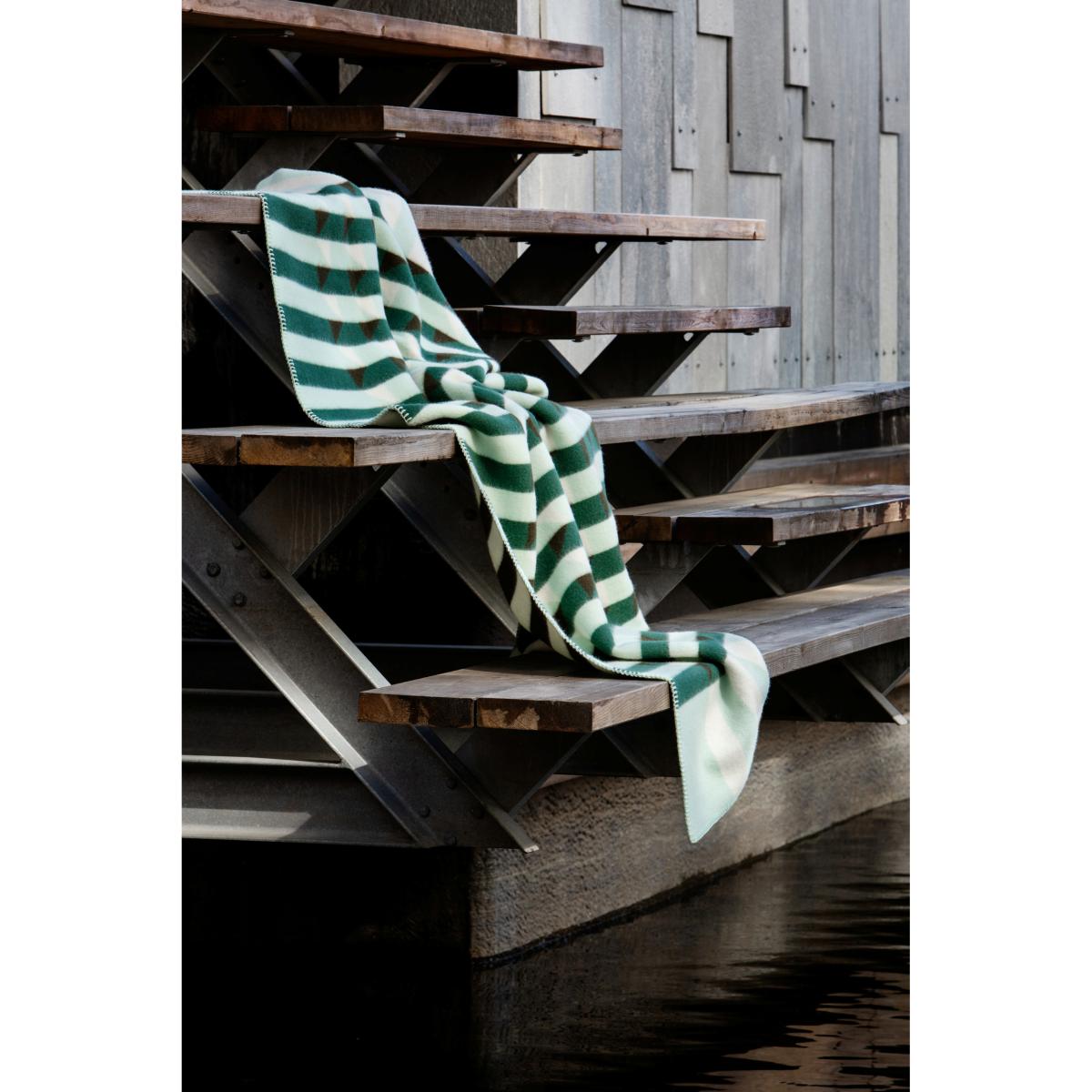 Røros Tweed Kvam blanket 135x200 cm Green – image 5