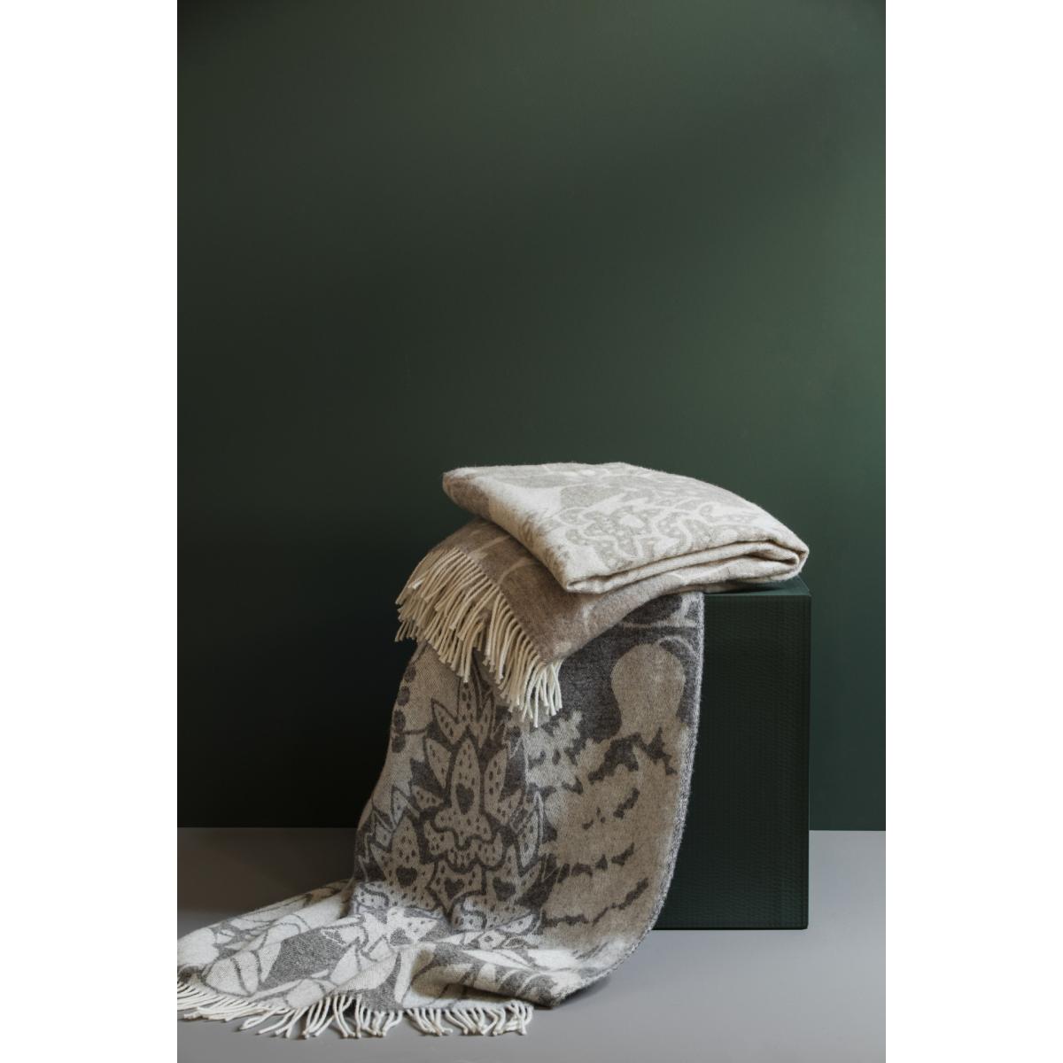 Almedahls Skogen throw 130x170 cm Beige-off white – image 2