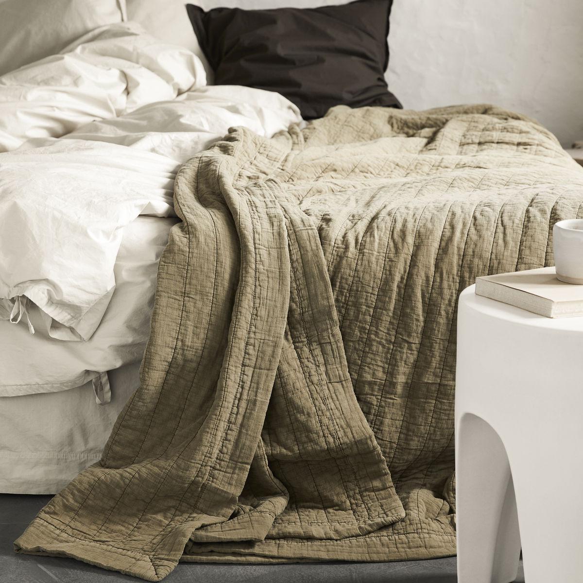byNORD Magnhild vadderat bedspread 160x280 cm Reeds – image 3