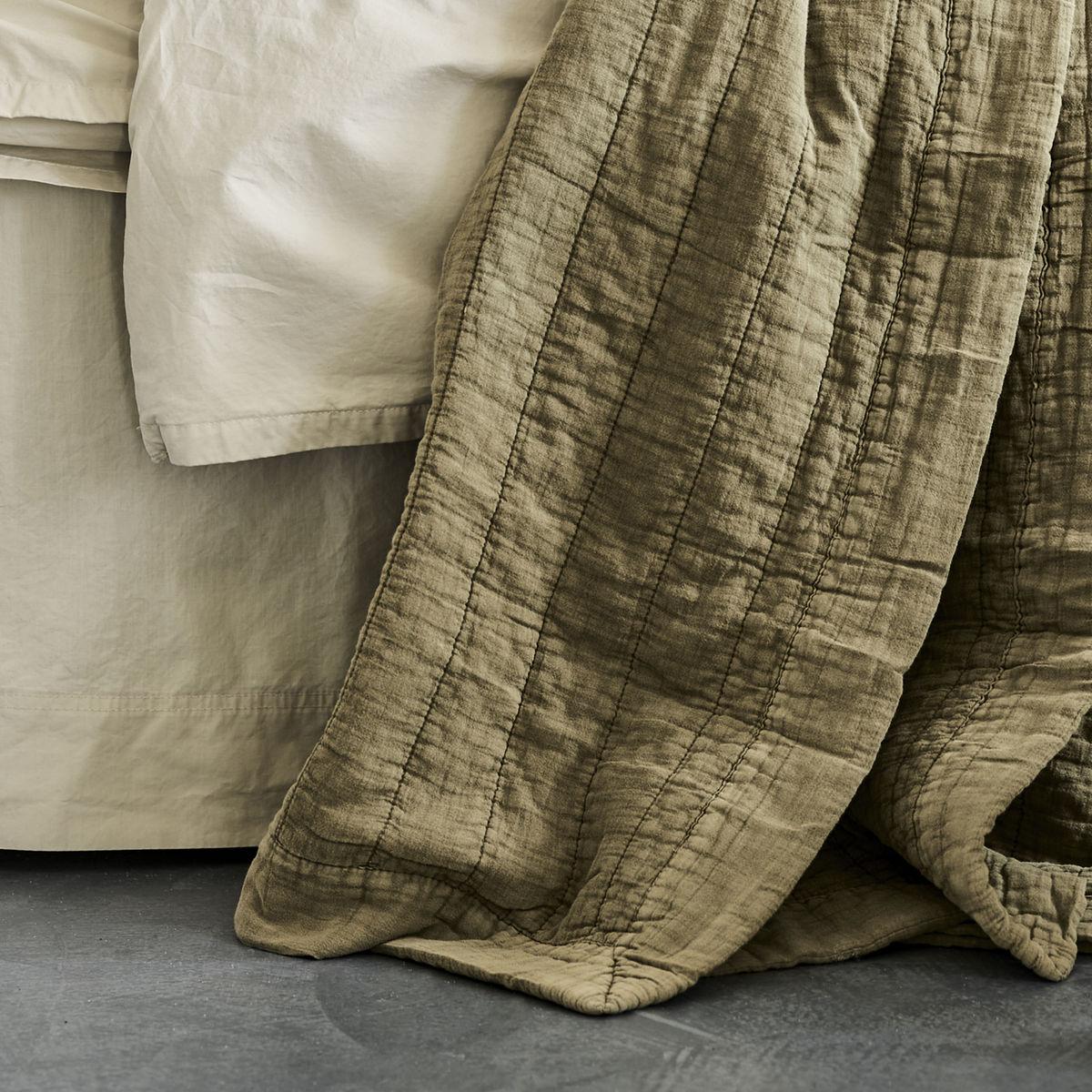 byNORD Magnhild vadderat bedspread 160x280 cm Reeds – image 4