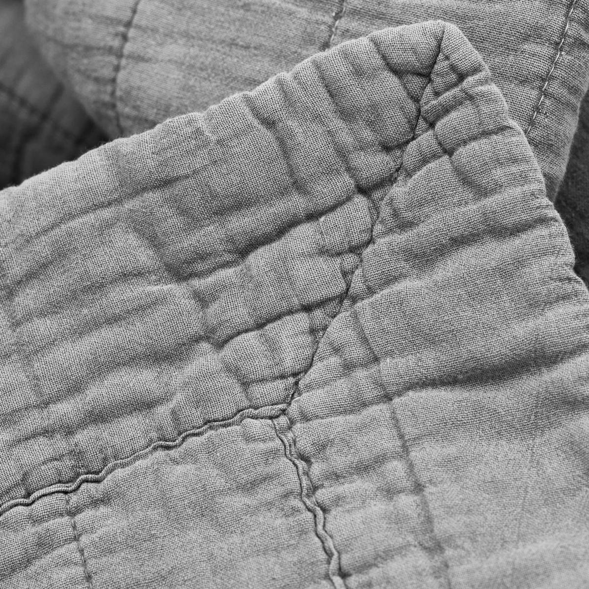 Magnhild vadderat bedspread 160x280 cm Rock – image 3