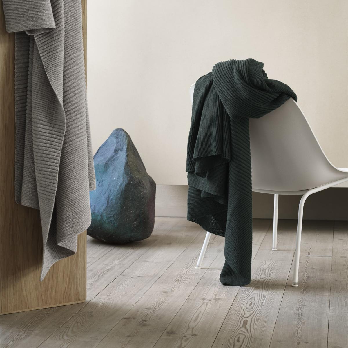 Rhythm woolfilt 130x160 cm Dark green – image 4