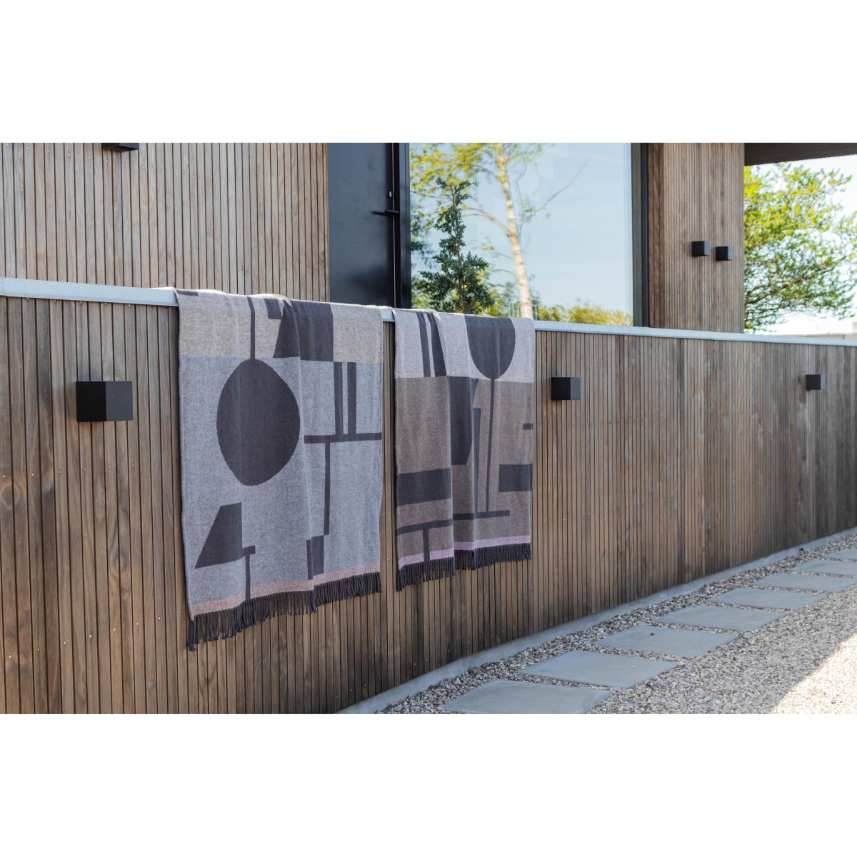 Mette Ditmer Bauhaus pläd 127x170 cm Sand – image 2