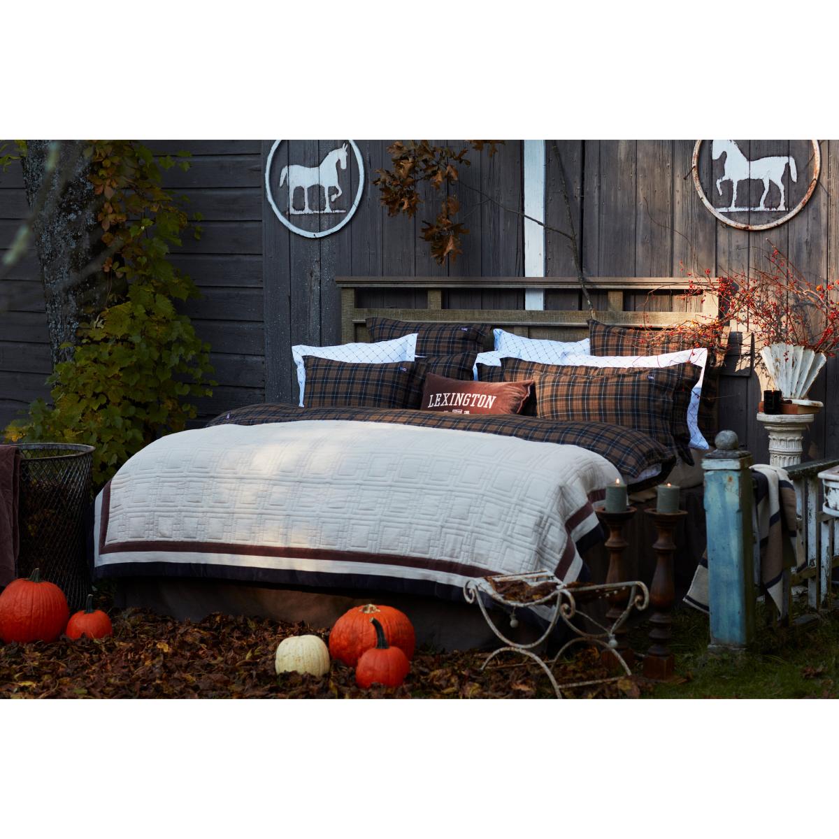 Lexington Graphic Quilted Organic Cotton bedspread 240x260 cm Light beige-brown-dark grey – image 4