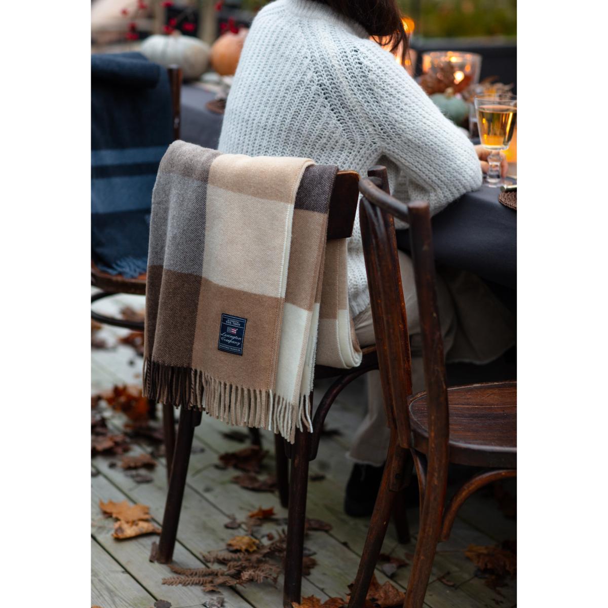 Checked Recycled Wool throw 130x170 cm Beige-dark gray – image 4