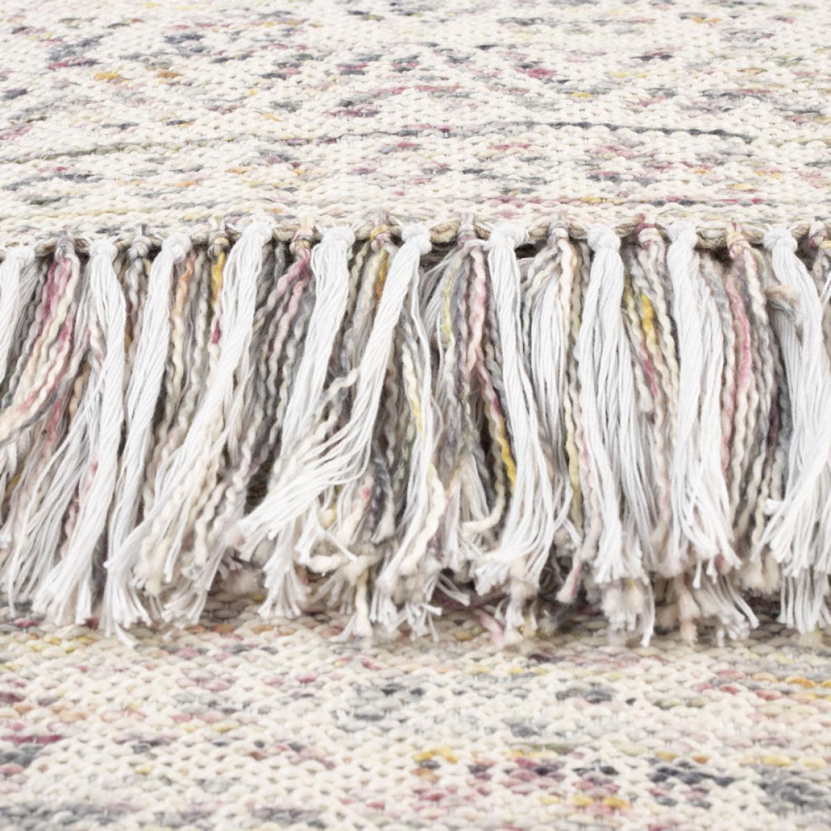 Olivia's Nordic Living Collection - Linne Blanket in Plum – image 6