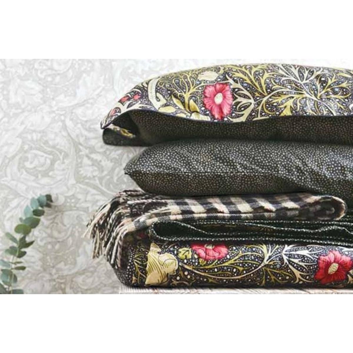 Morris & Co Seaweed Throw – image 2