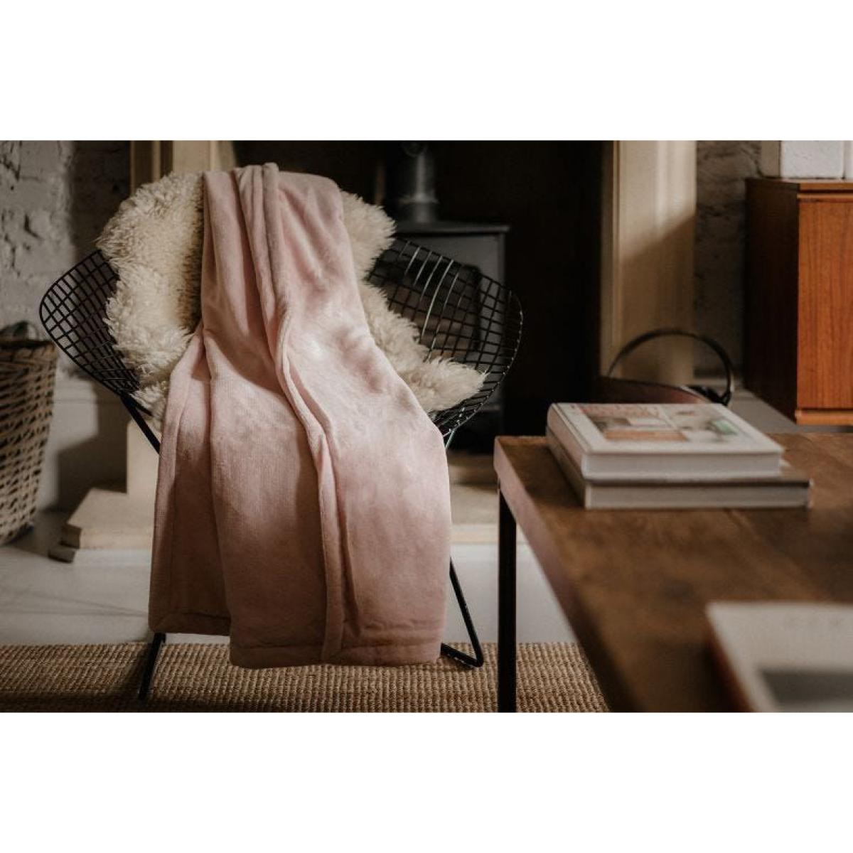 Dreamland Intelliheat Luxury Heated Pink Throw – image 3