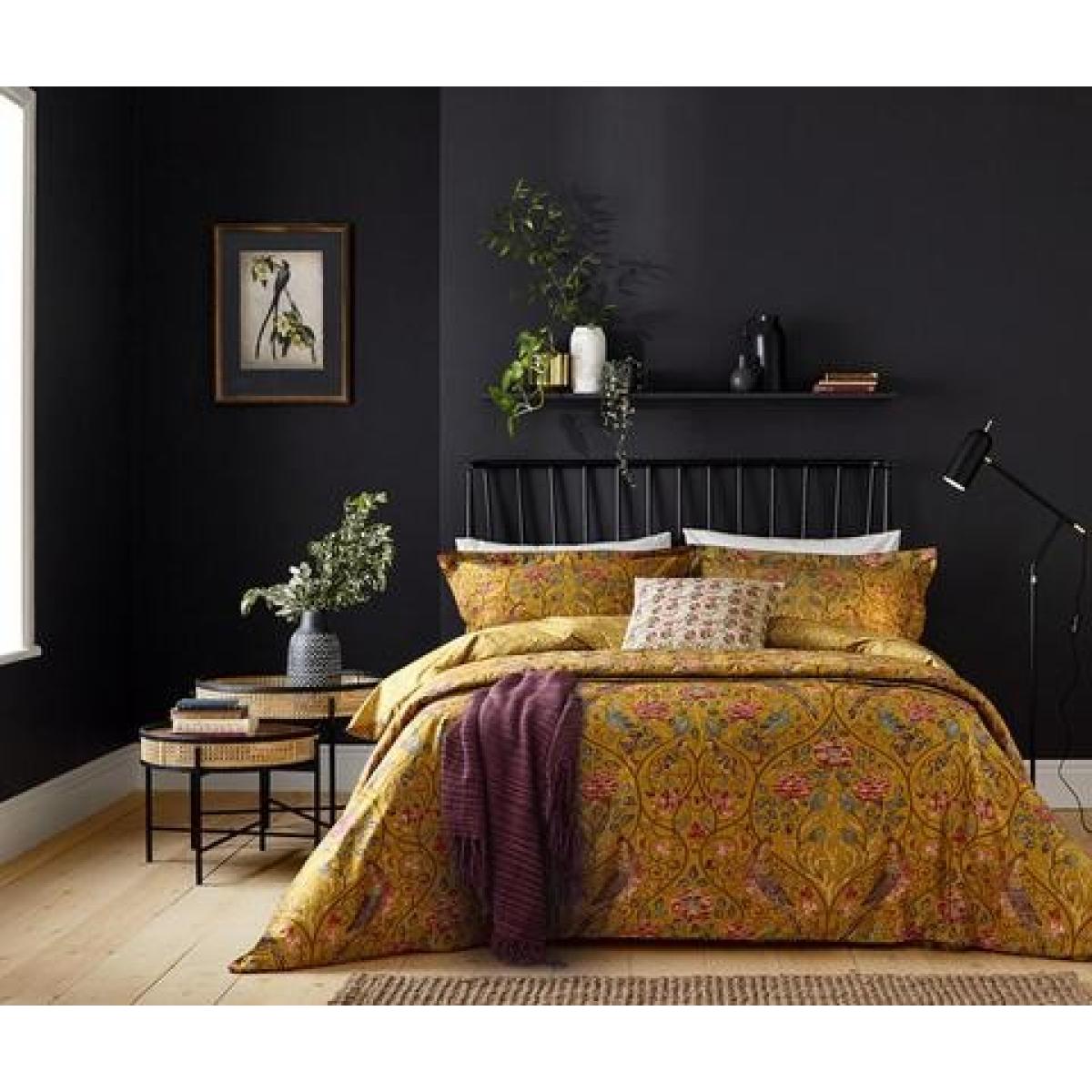 Morris & Co Seasons By May Woven Throw - Aubergine – image 3