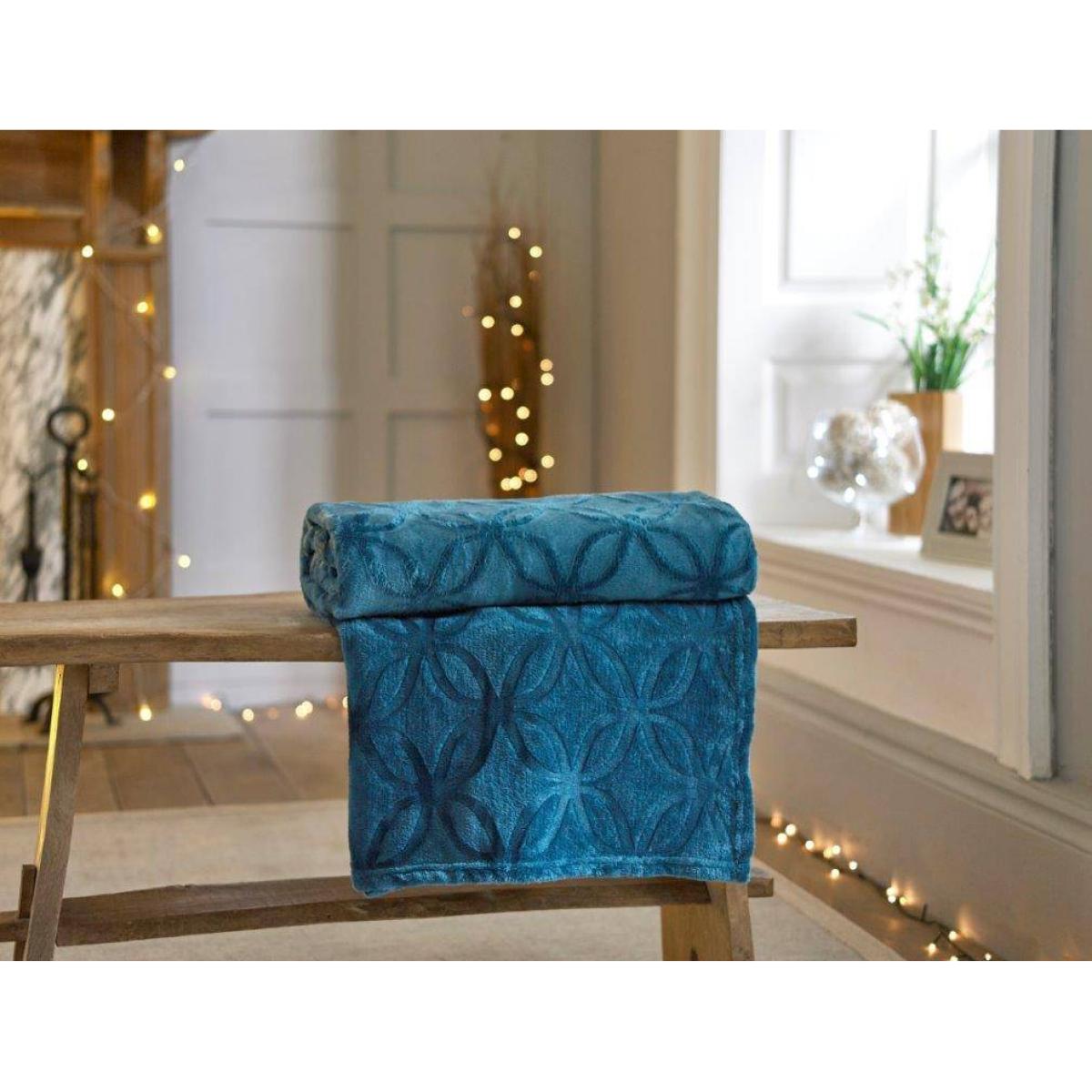 Deyongs Columbus Throw Teal – image 3