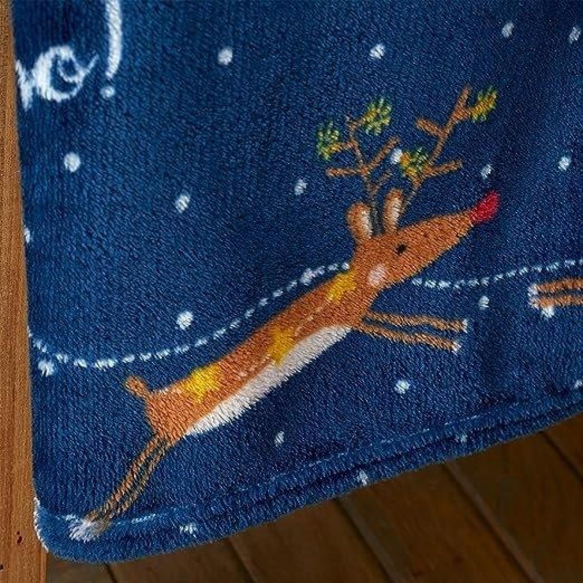 Catherine Lansfield Santas Christmas Wonderland Fleece Throw – image 4