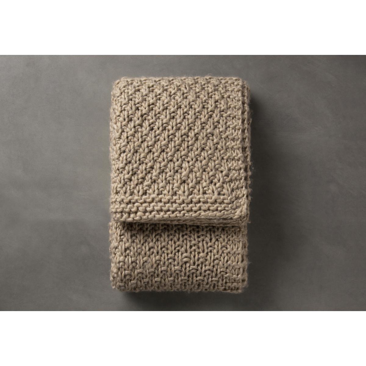 Marley Oatmeal Heavy Knit Throw – image 1