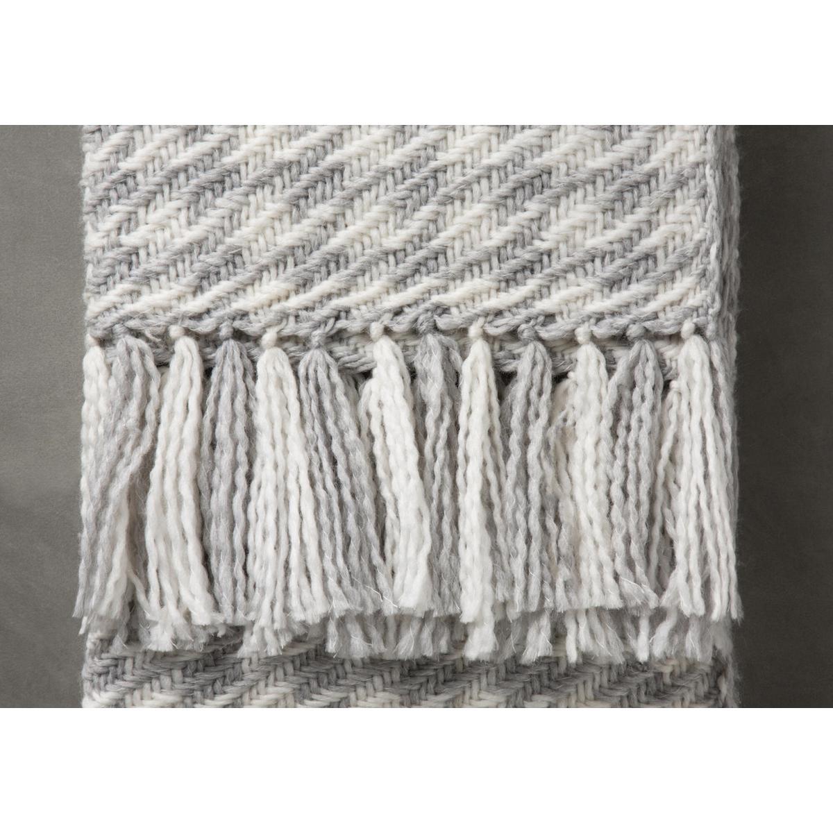 Alfie Grey Houndstooth Woven Throw – image 3