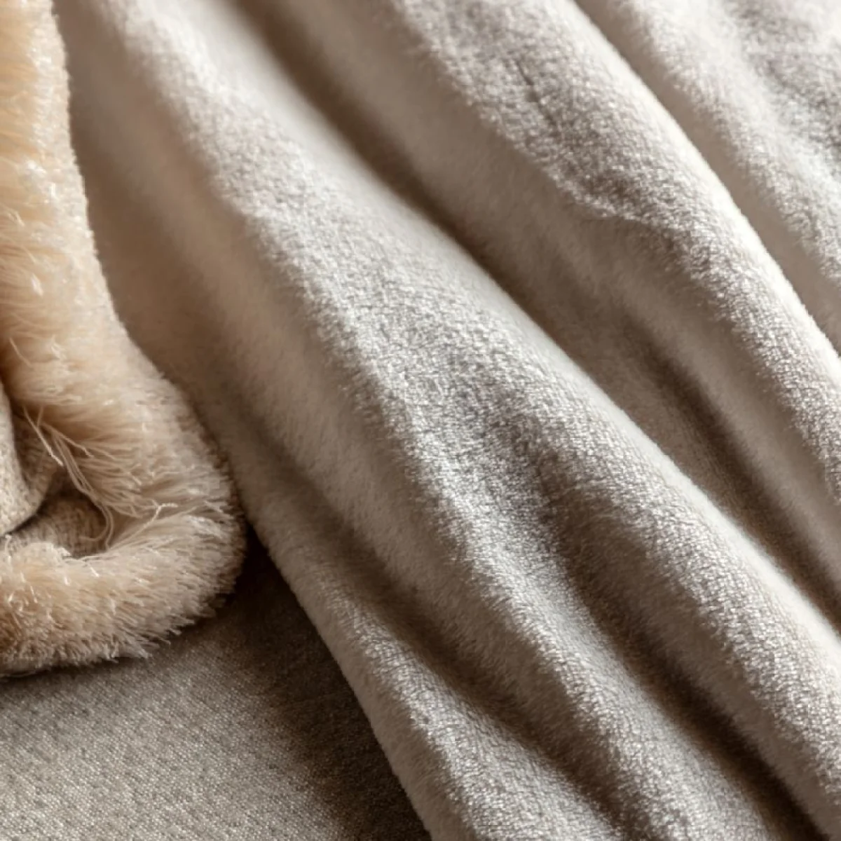 Comfort Flannel Fleece Throw in Ecru – image 7