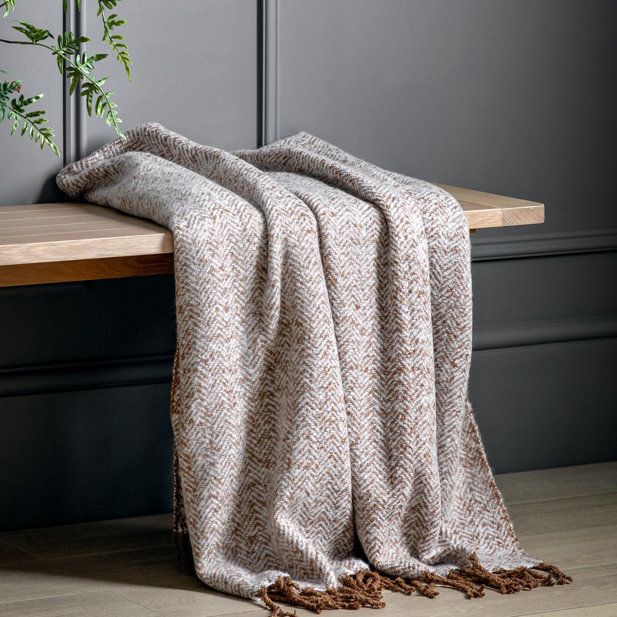 Idle Herringbone Throw – image 2