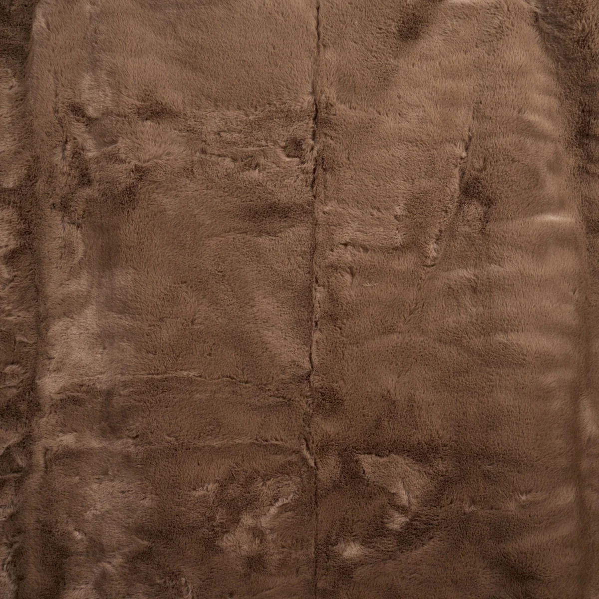 Extra Large Rabbit Faux Fur Throw - Mocha – image 5