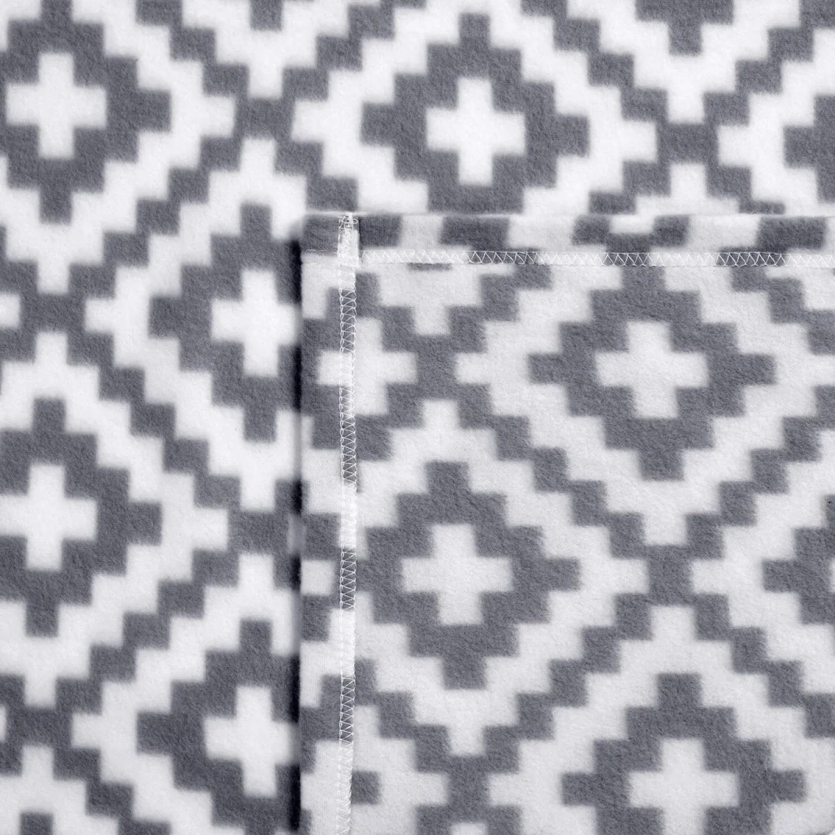 OHS Fleece Geometric Print Throw - Grey – image 5