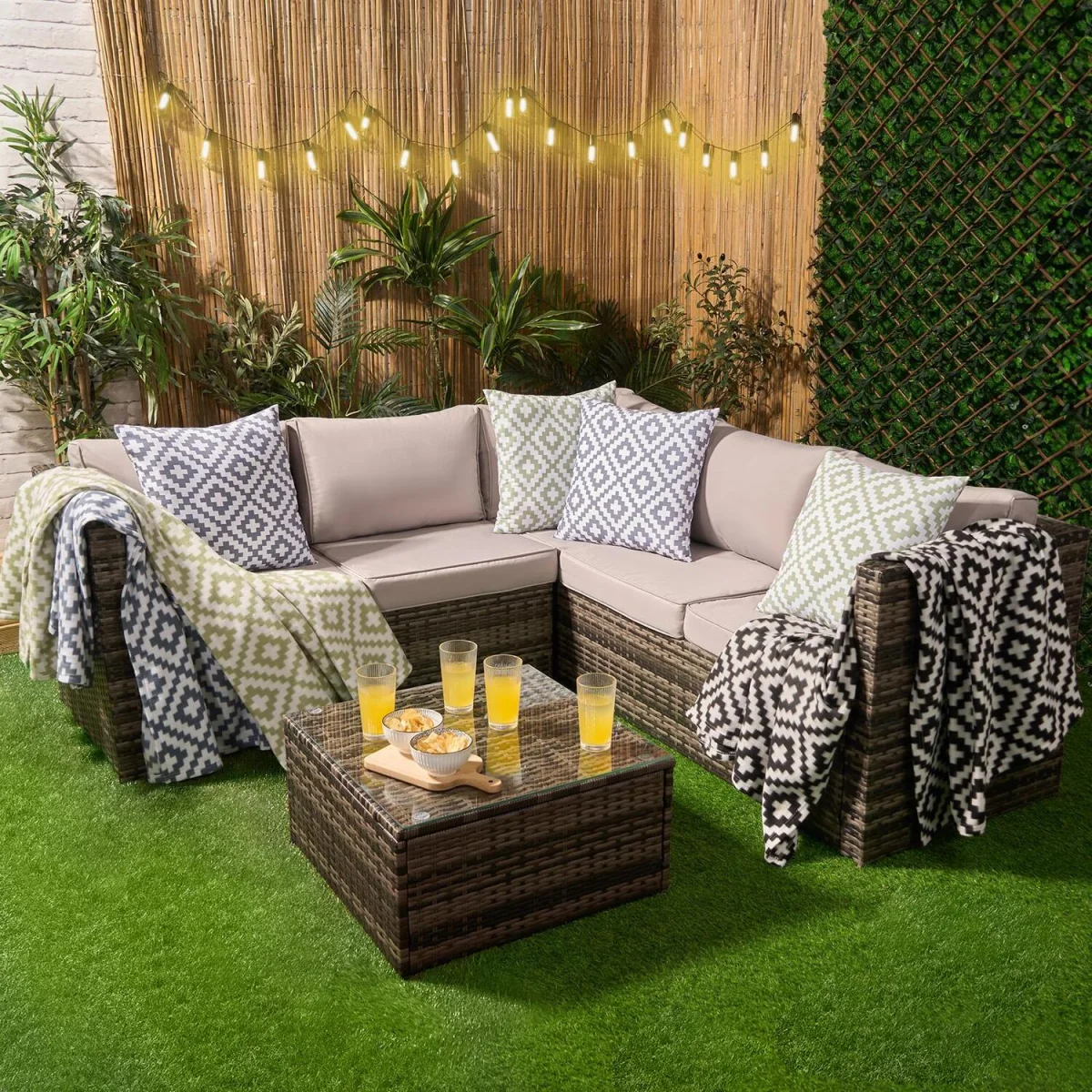 OHS Fleece Geometric Print Throw - Grey – image 6