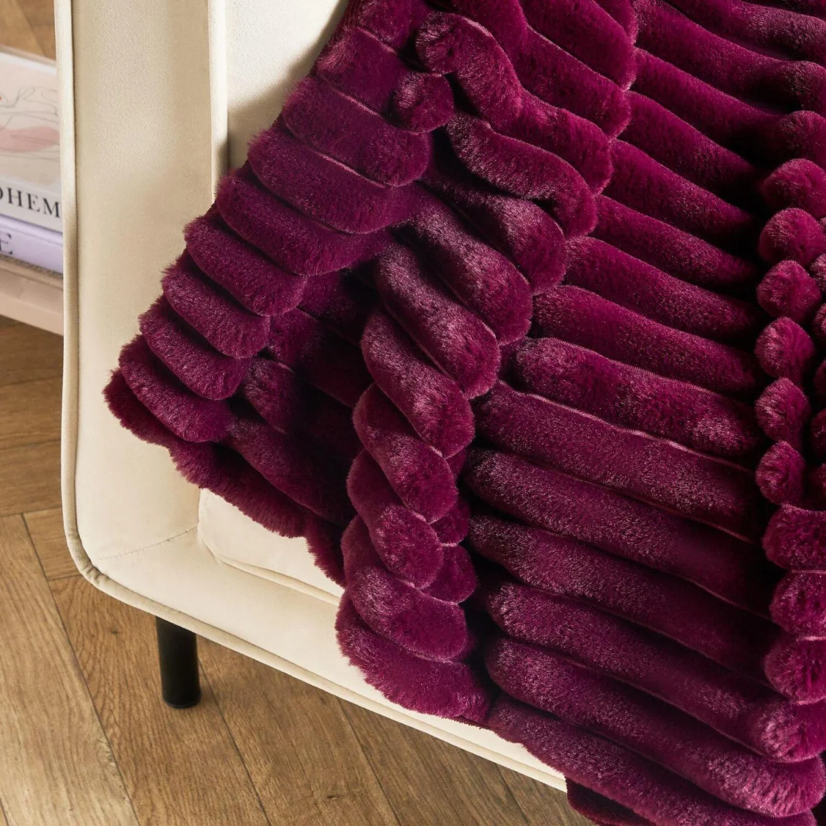 OHS Faux Fur Thick Ribbed Throw - Burgundy / 125cm / 0.95kg – image 4
