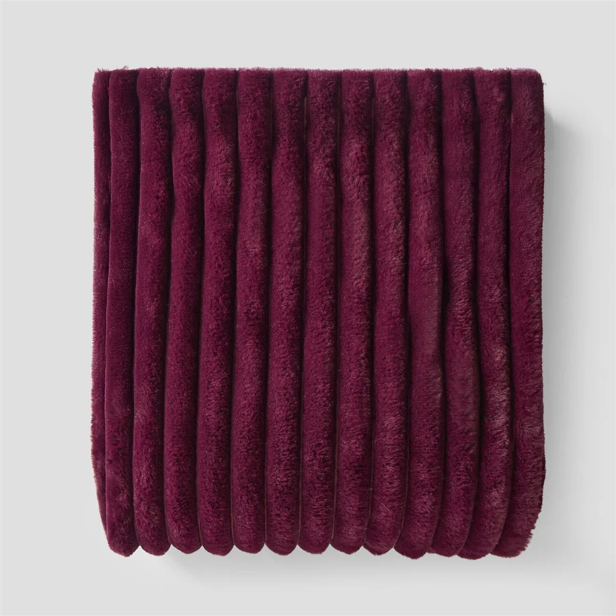 OHS Faux Fur Thick Ribbed Throw - Burgundy / 125cm / 0.95kg – image 6