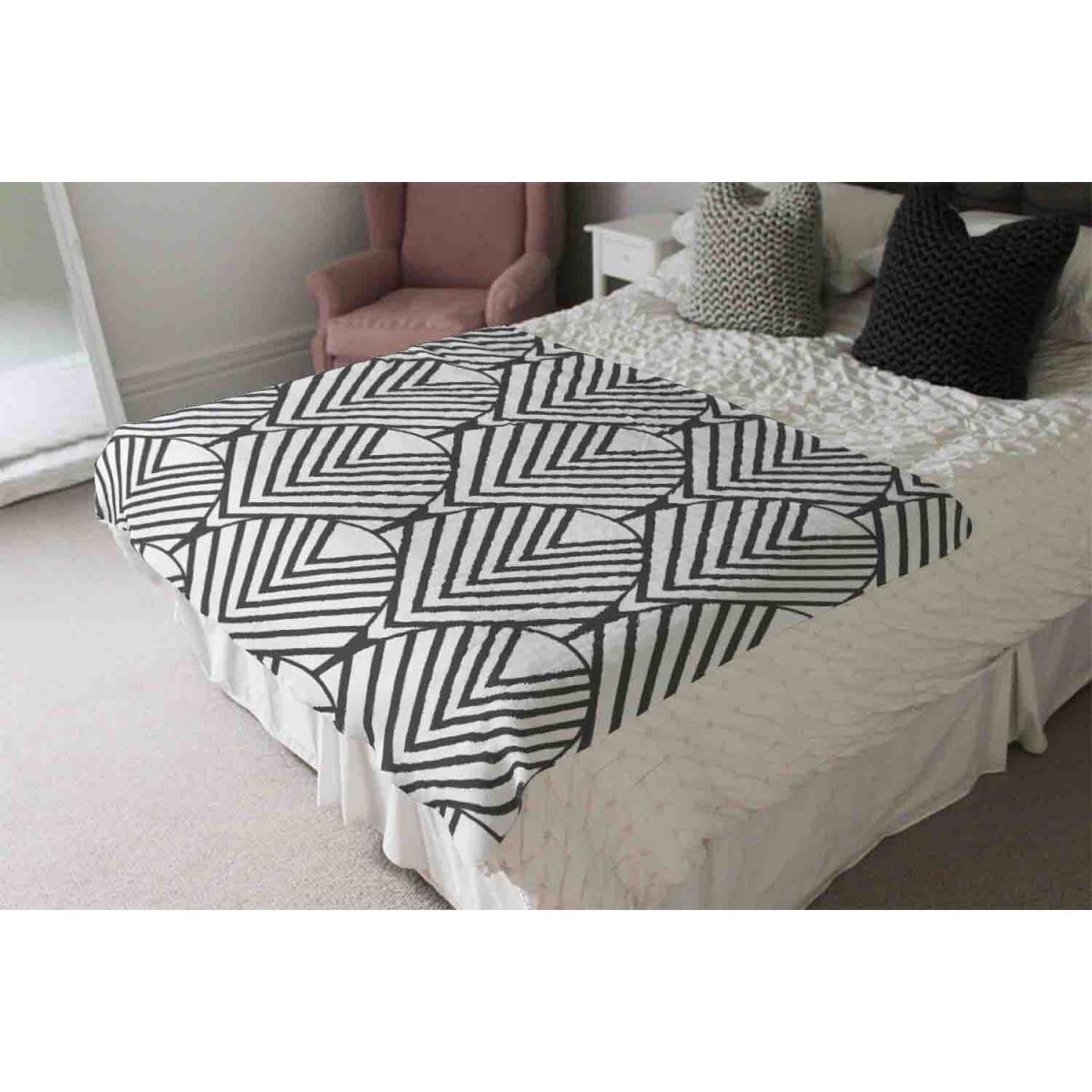 Black Geometric Decoration Blanket - Black – image 4