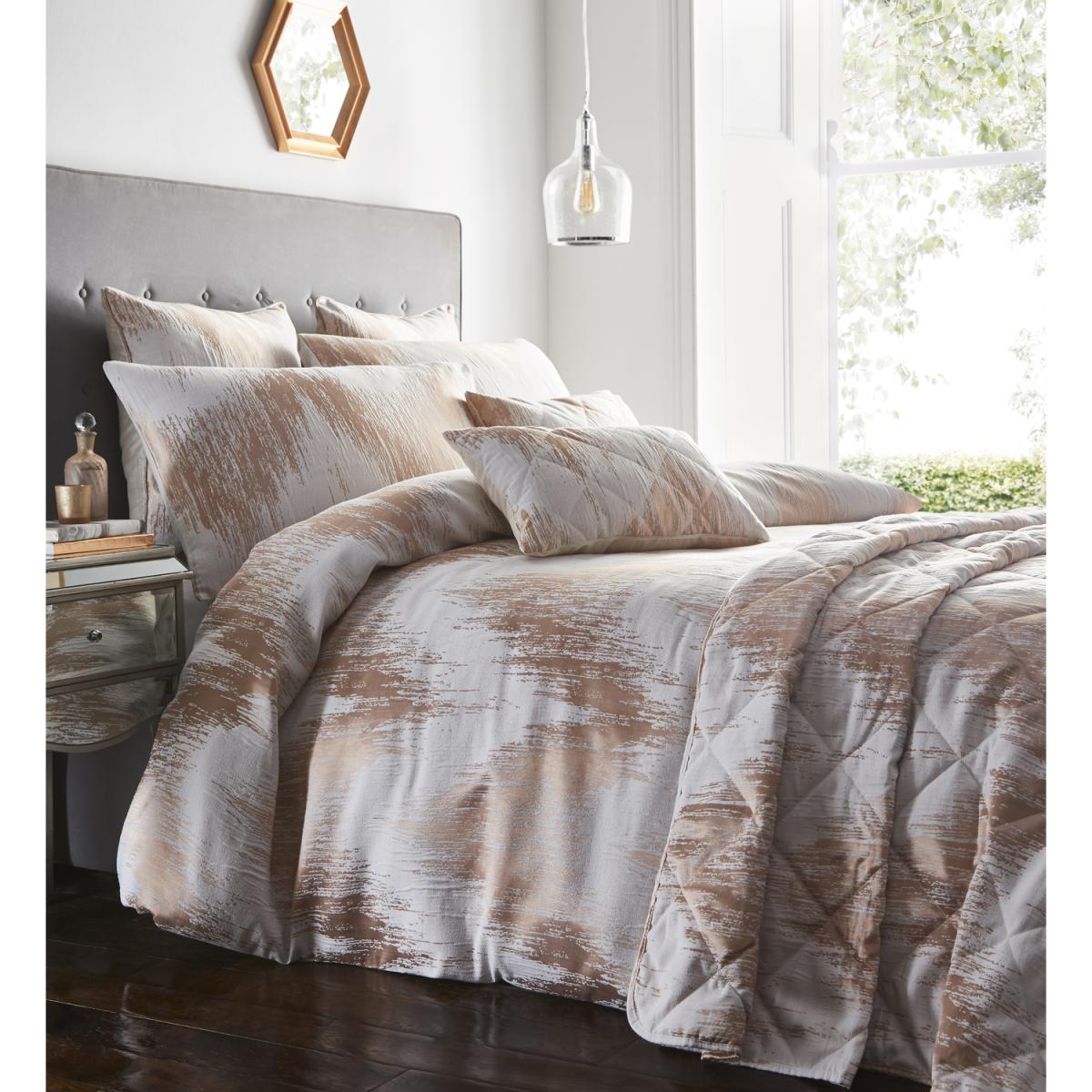 Quartz Throw - Silver – image 3