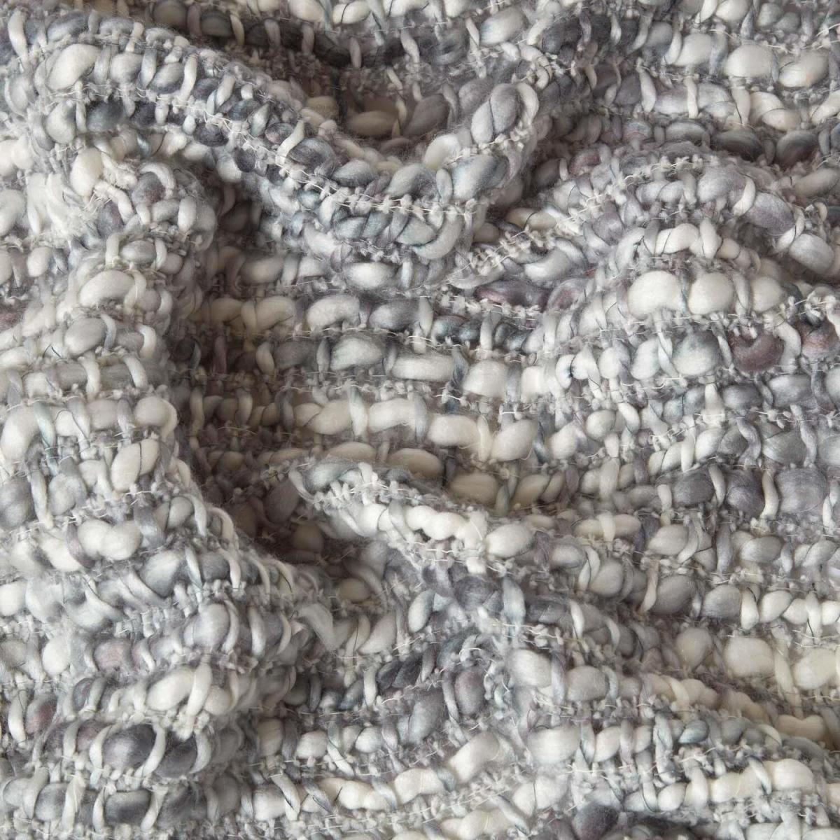 Homescapes Ophelia Soft Throw with Tassels - Grey – image 3
