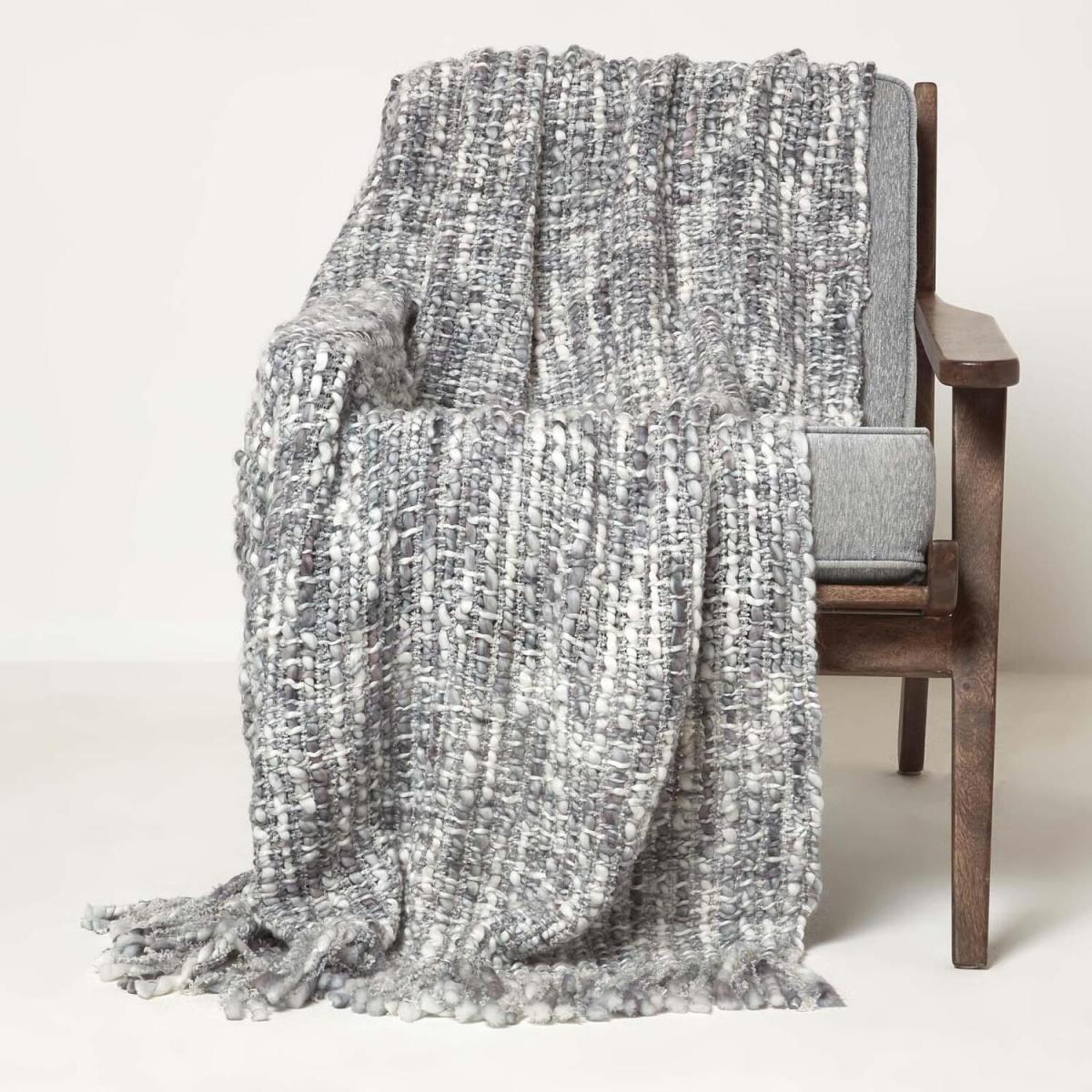 Homescapes Ophelia Soft Throw with Tassels - Grey – image 4