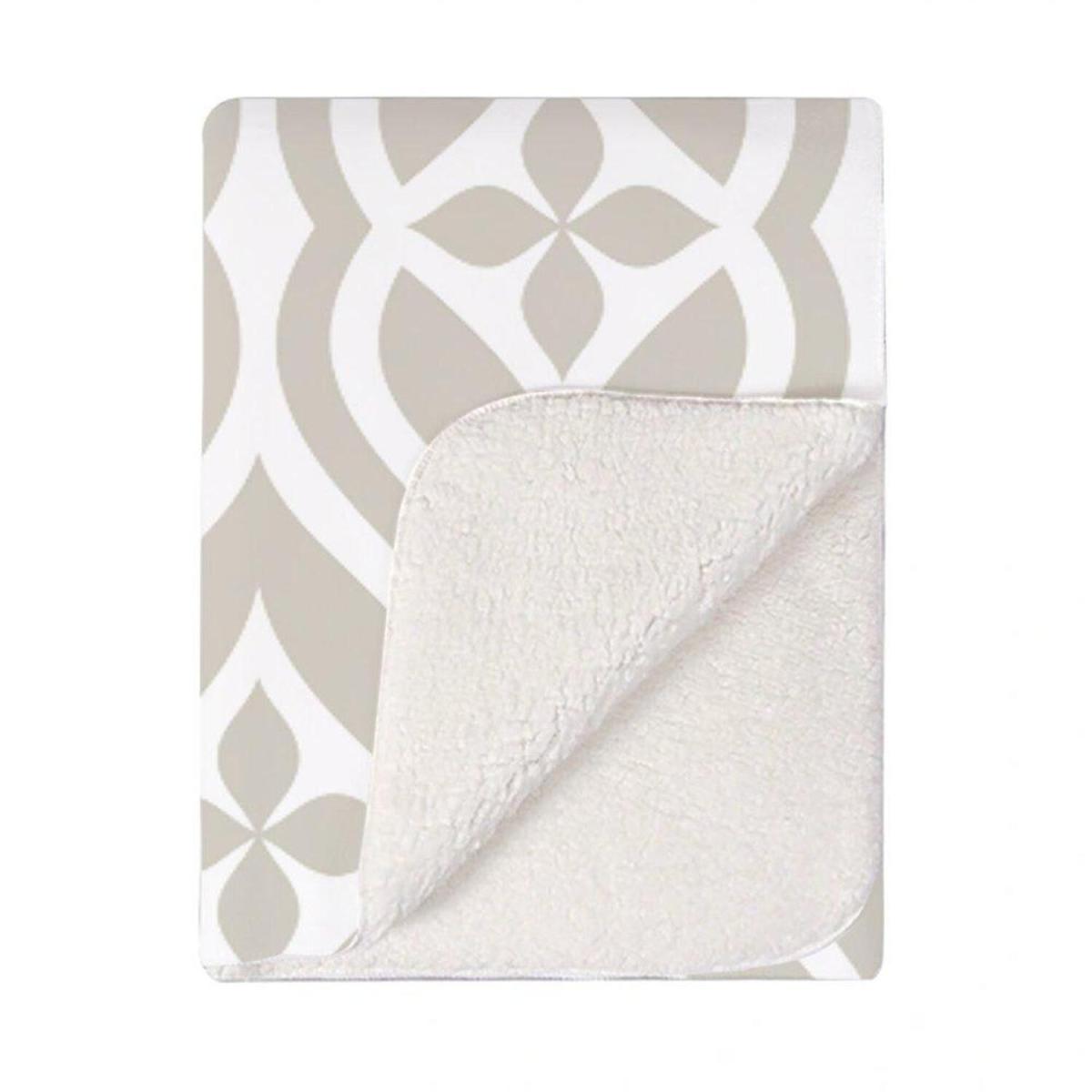 Abstract Ornament Pattern Blanket - Grey – image 2