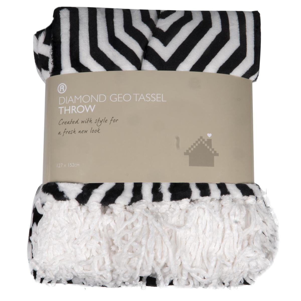 Diamond Geo Tassel Throw – image 2