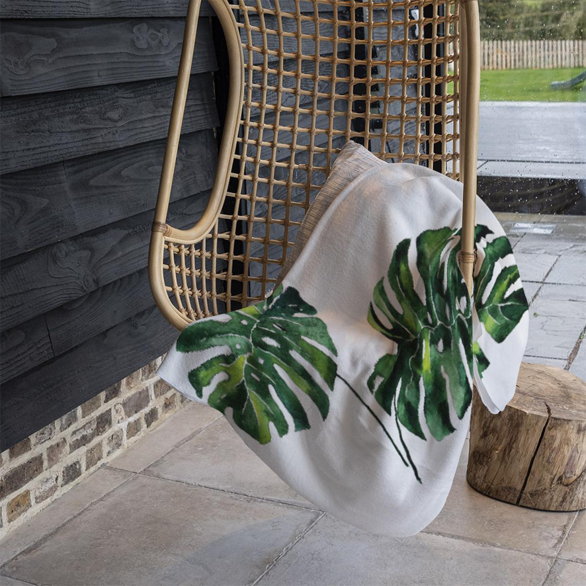 Twin Tropical Leaves Blanket - Green – image 1