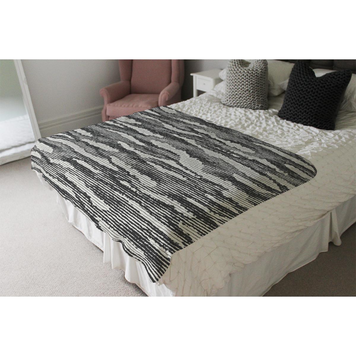 Grunged Stripes Blanket - Black – image 4