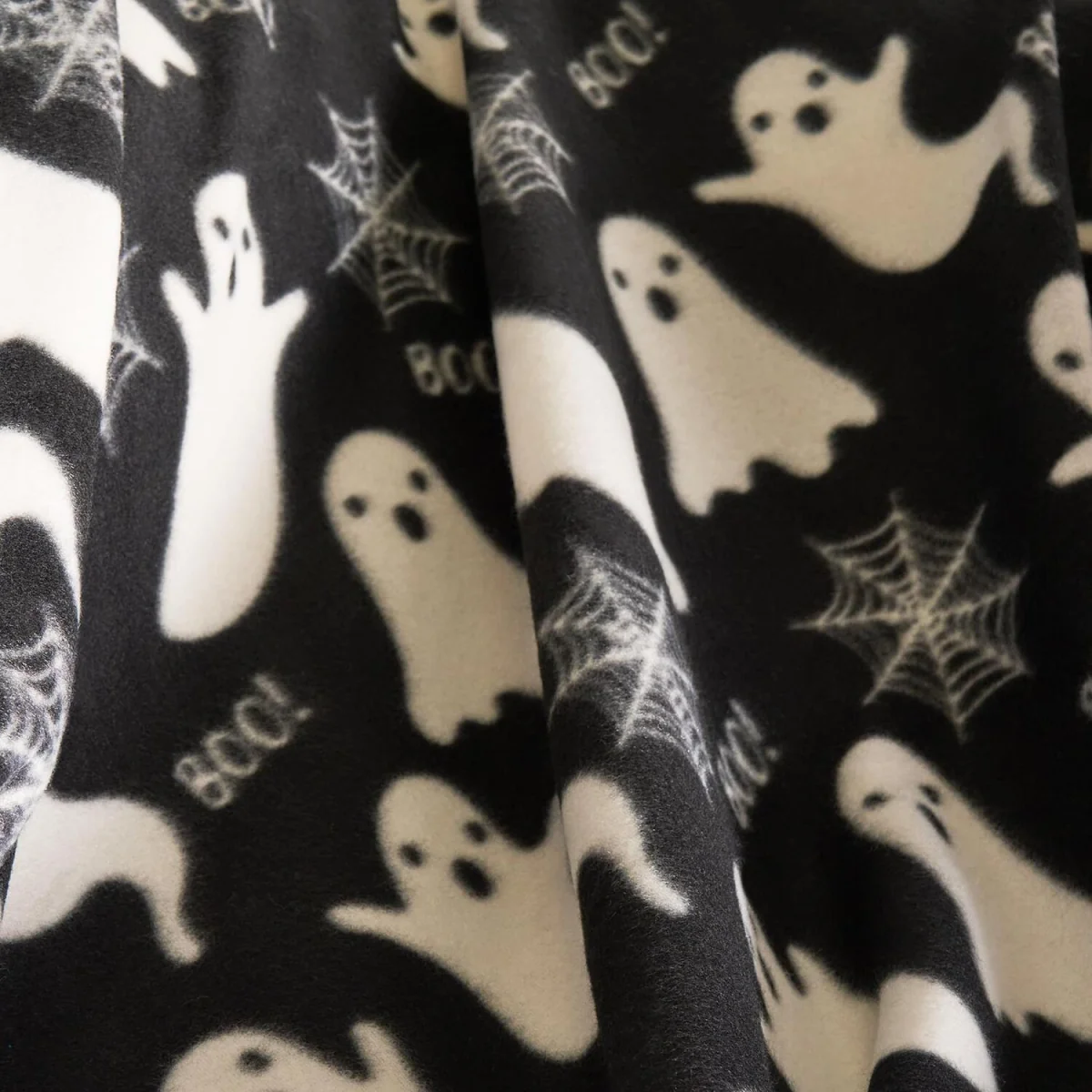 OHS Ghost Fleece Throw - Black – image 2