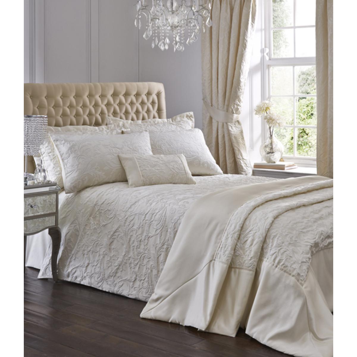 Spencer Quilted Throw - Ivory