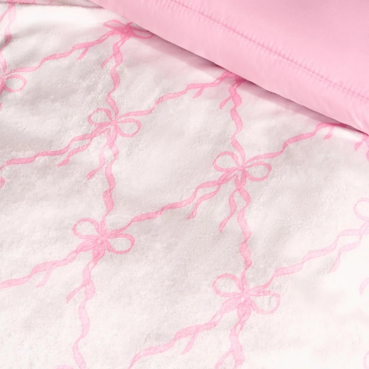 OHS Bow Print Ultra Soft Throw - White/Pink – image 3