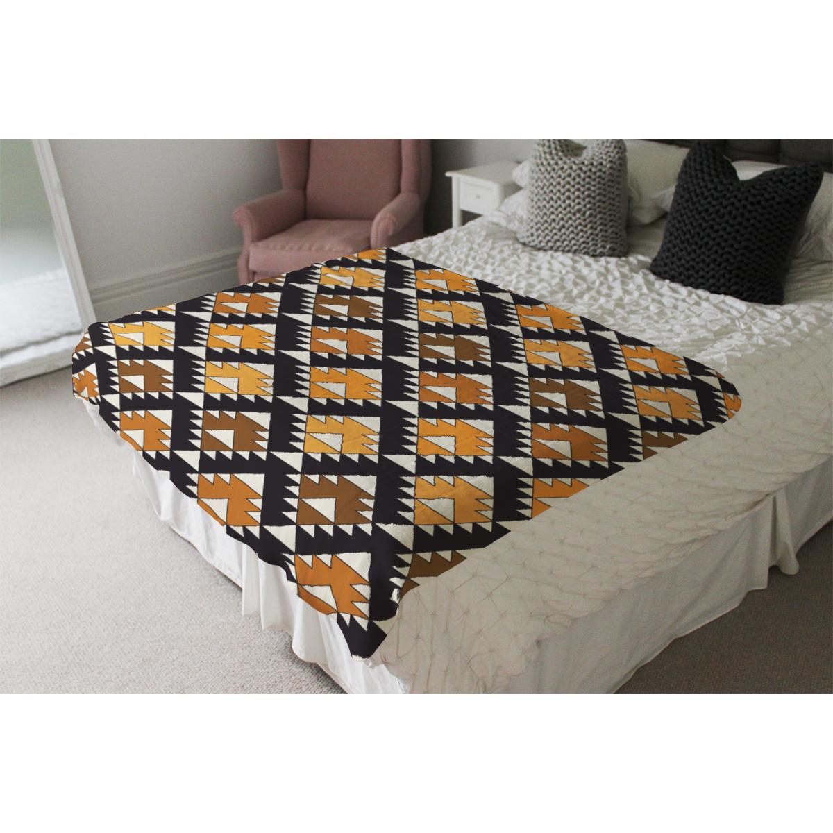 Repeated Triangles Blanket - Orange – image 4