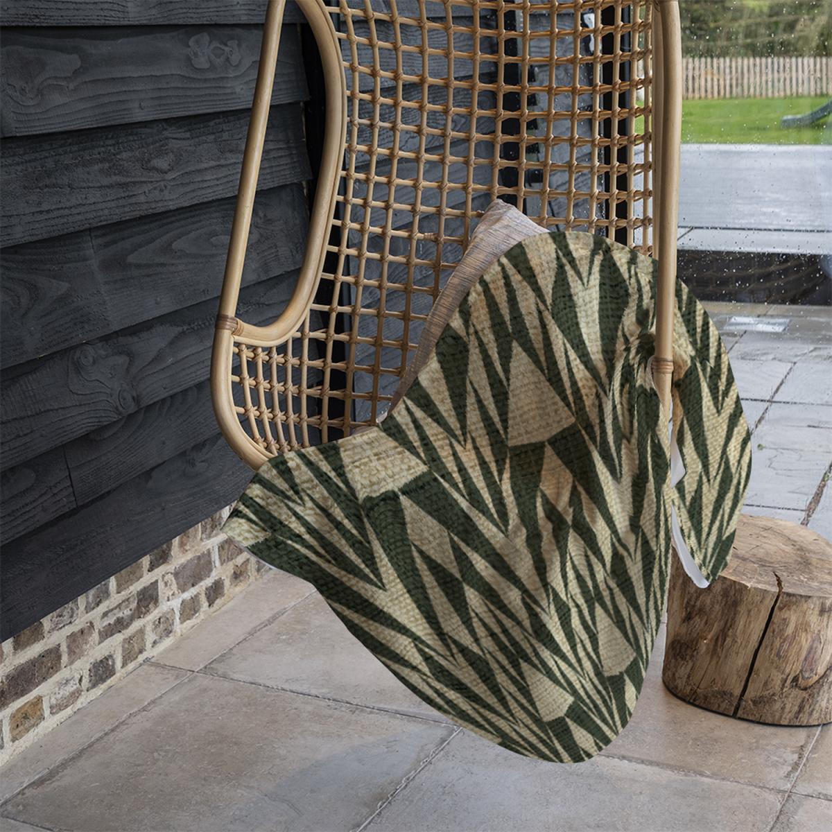 Geo Pattern Blanket - Green – image 1