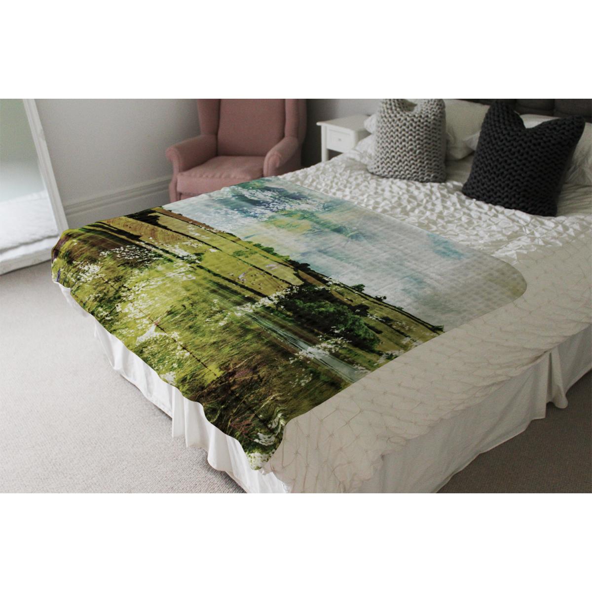 Classic Lake View Blanket - Green – image 4