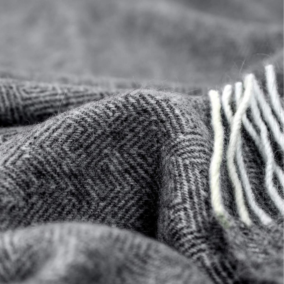 Hampton Merino Wool Blend Throw - Light Grey – image 7