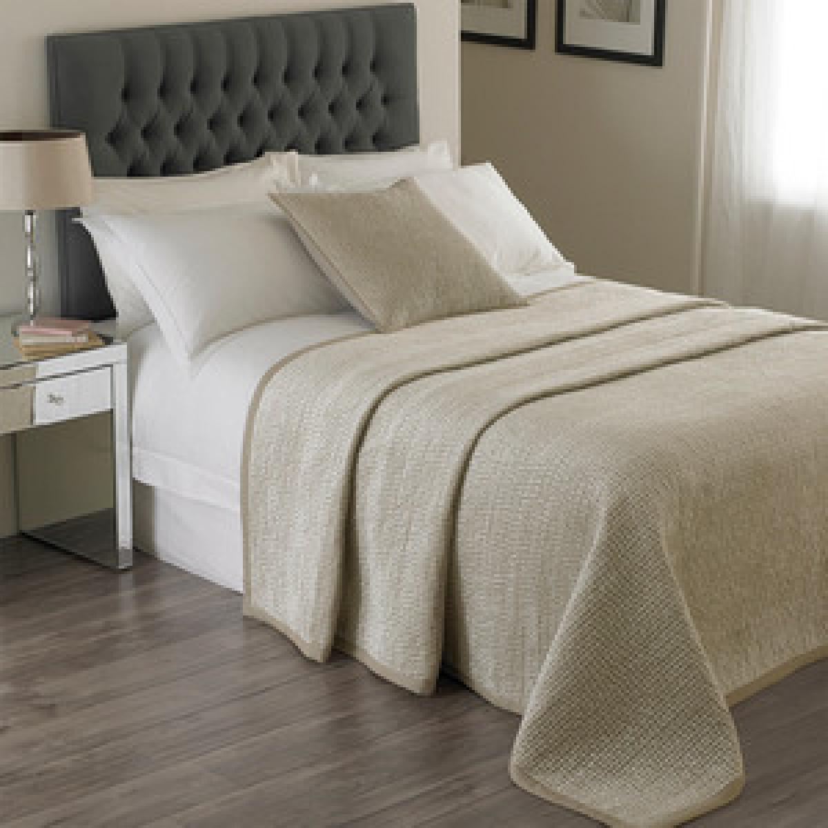 Velvet Quilted Bedspread - Blush /  265 x 265cm – image 2