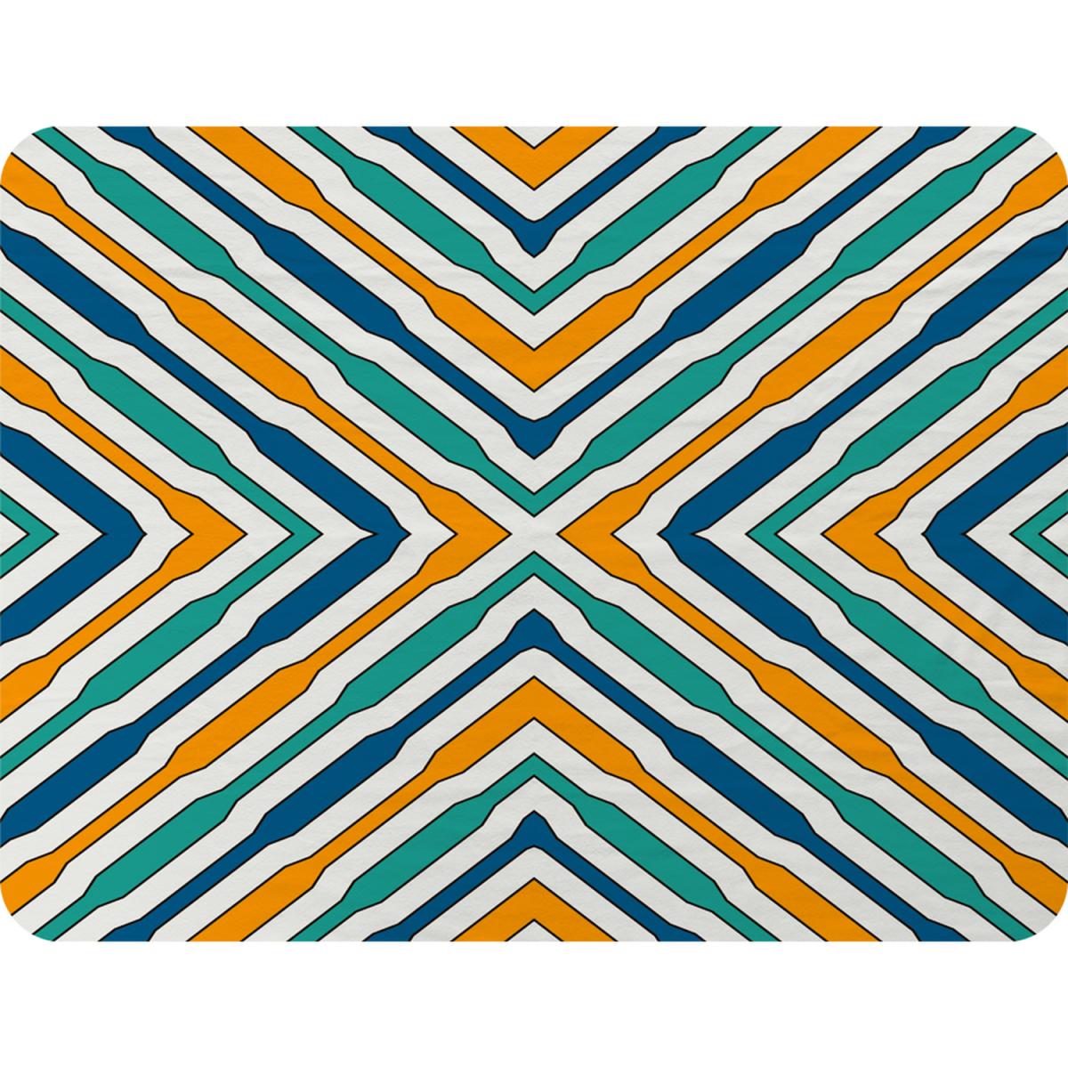 Ethnic Geometric Figures Blanket - Green – image 2